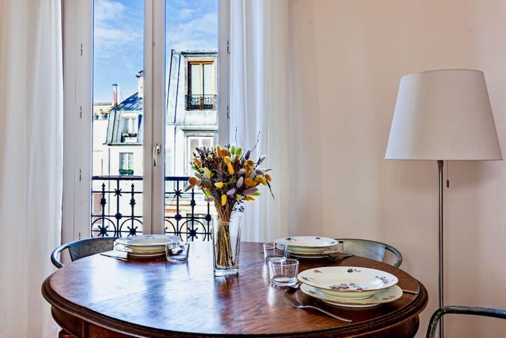Charmant Appartement Au Coeur De Paris Exterior photo
