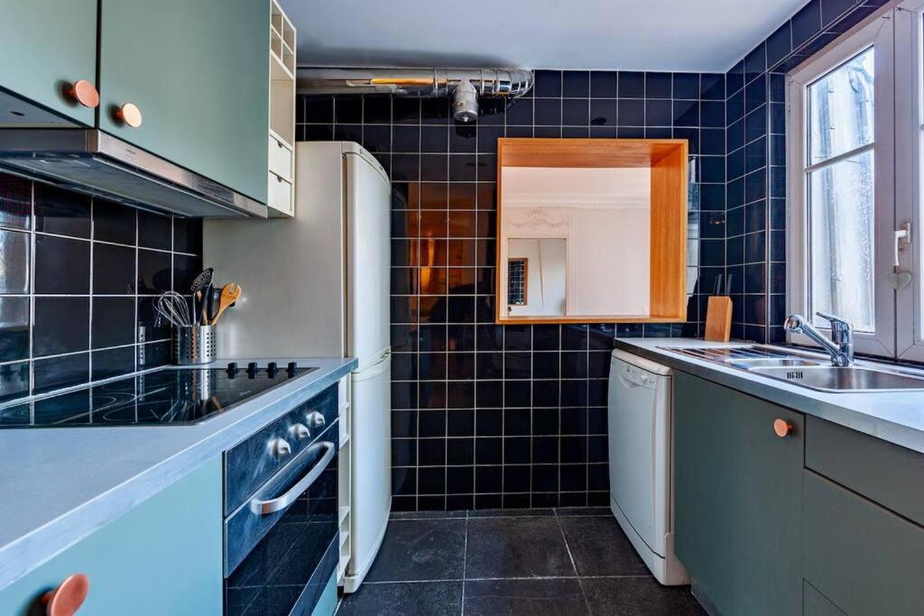 Charmant Appartement Au Coeur De Paris Exterior photo