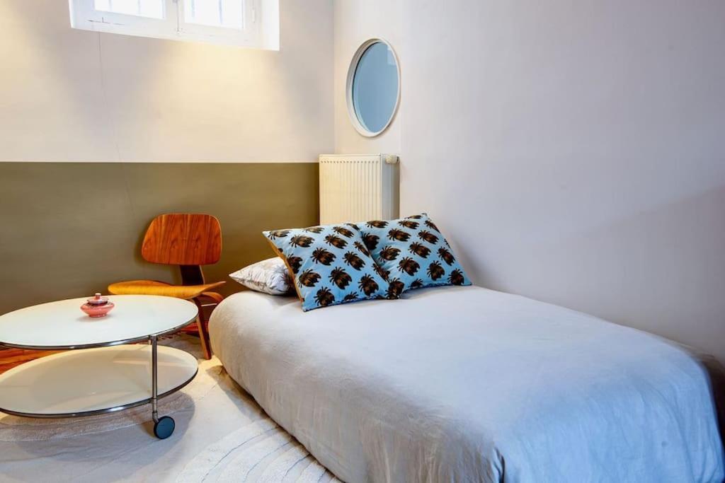Charmant Appartement Au Coeur De Paris Exterior photo